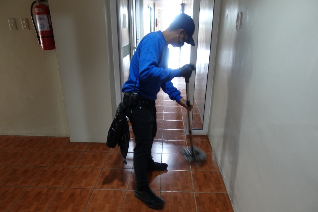 フィリピン留学 Cebu21 - Monol-House cleaning and maintenance-5
